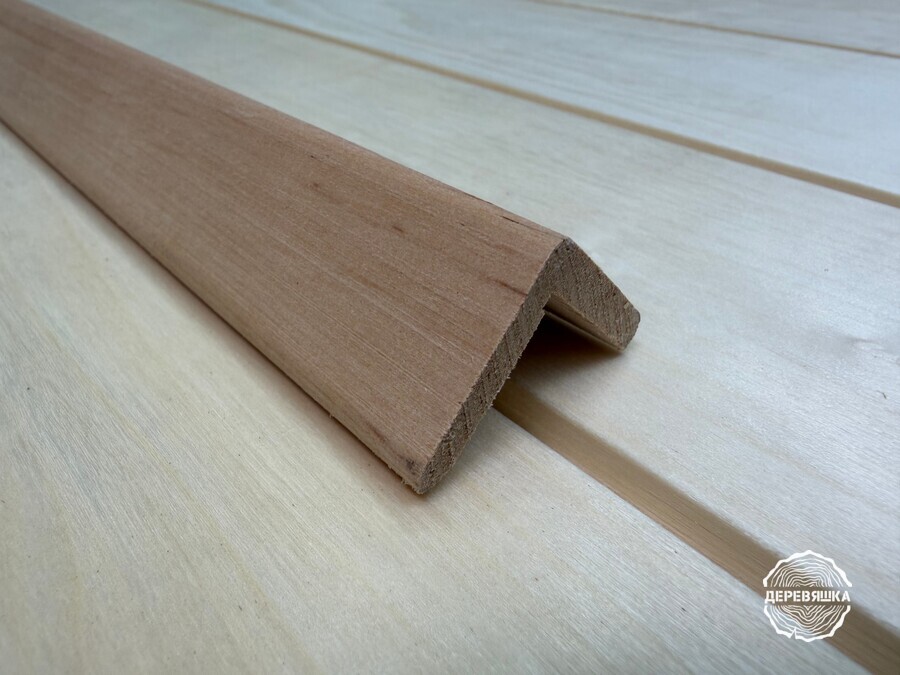 Уголок ольха